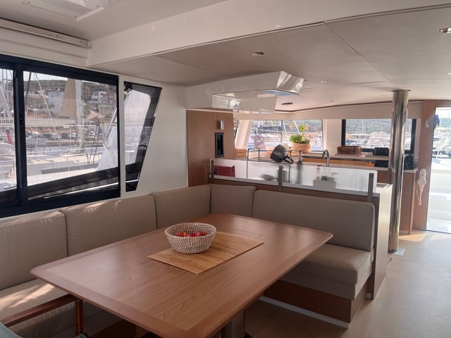 Noni - Catamaran in Anatoliki Attiki