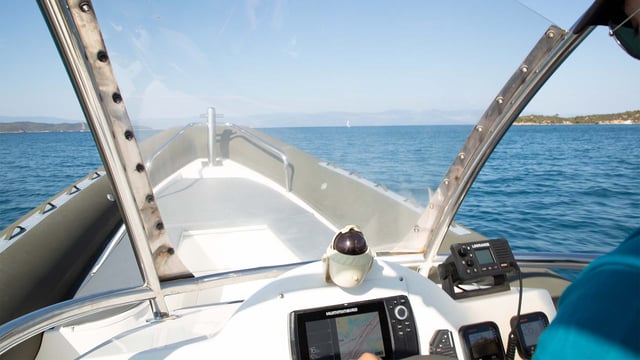 YOLO - Motor Yat içinde Porto Cheli