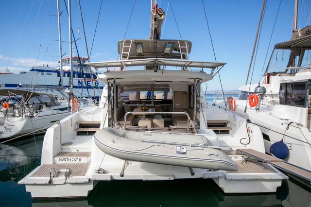 North Cat II - Katamaran içinde Platania