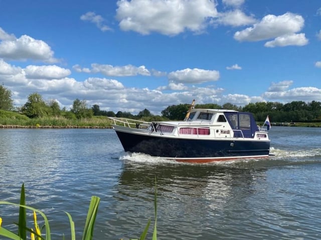 Haedi - Motor Yacht in Heukelum