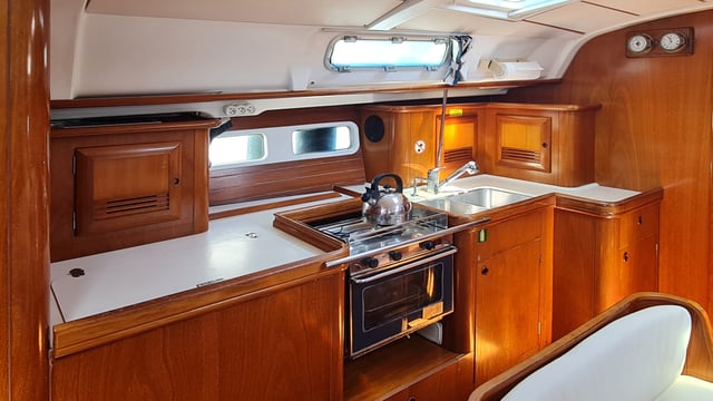 Erika - Yelkenli içinde Volos