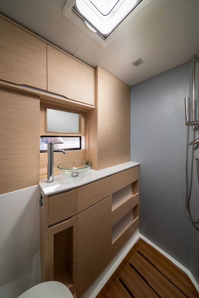 Dudu - Katamaran içinde Rodi Garganico