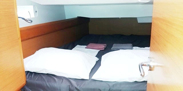 ARIES - Yelkenli içinde Baška Voda