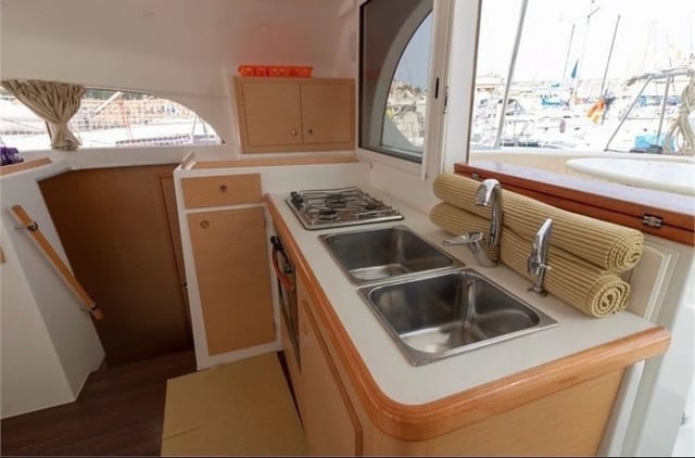 Giulia - Katamaran içinde Marsala