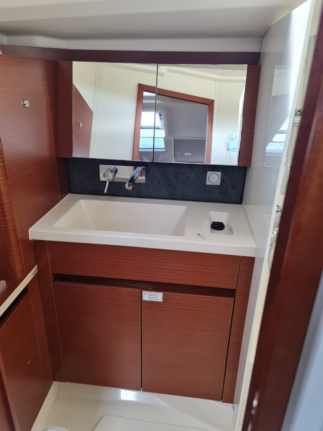 Mystique - Yelkenli içinde Perigiali