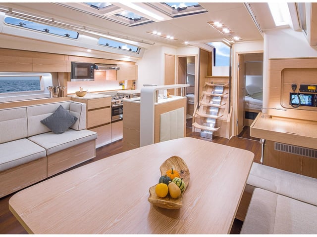 QED - Sailboat in Anatoliki Attiki