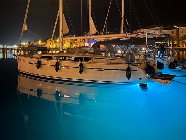 Noelle - Yelkenli içinde Pula