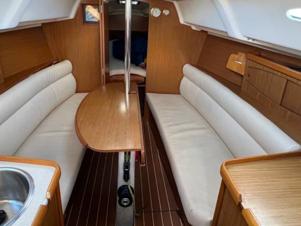 Cabeche - Yelkenli içinde Arzon