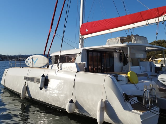 Matana - Katamaran içinde Porto Rotondo