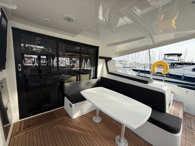 Bellatrix (A/C,Electric Heads) - Katamaran içinde Alimos