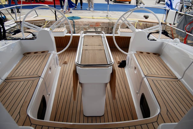 Betelgeuse (Electric Heads, Inverter) - Yelkenli içinde Alimos