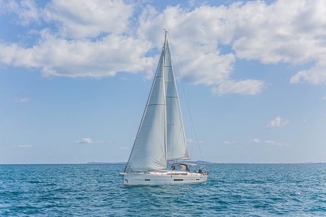 Dream Planet - Yelkenli içinde Tonnarella