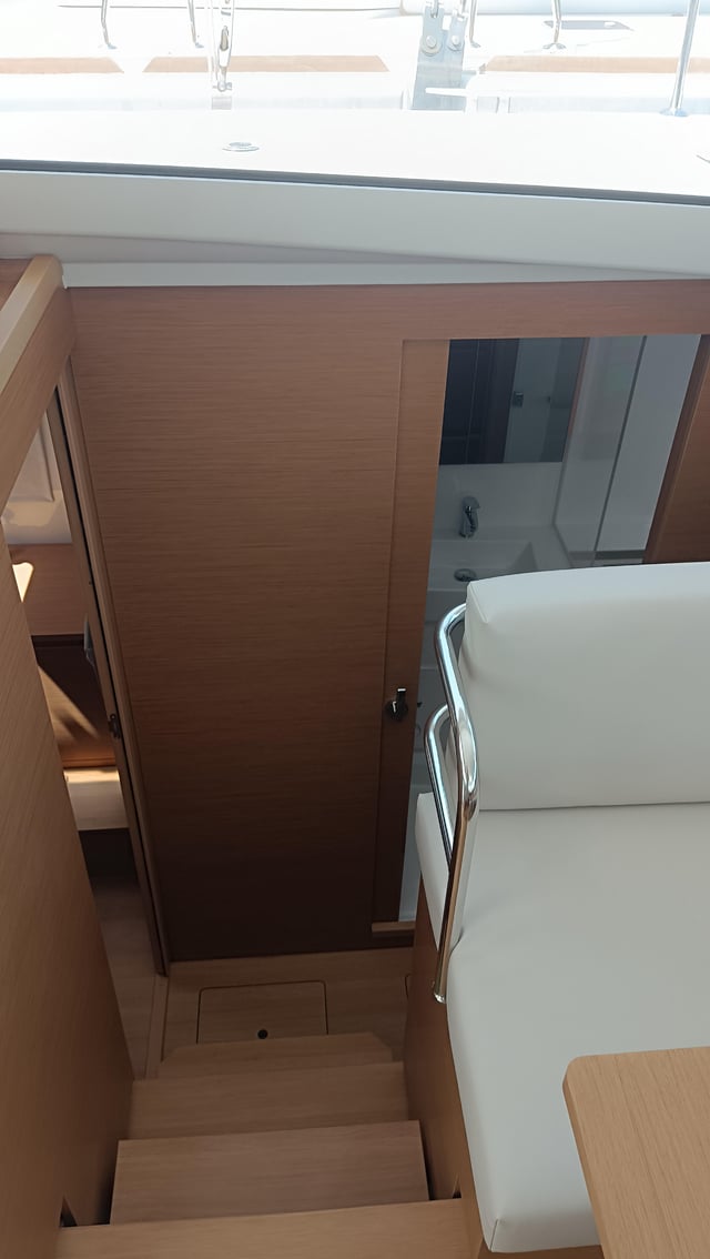 Insieme - Katamaran içinde Komolac