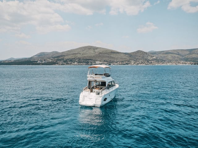 Danijela - Motor Yat içinde Seget Donji