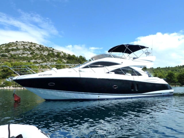 Aviator - Motor Yacht in Primošten
