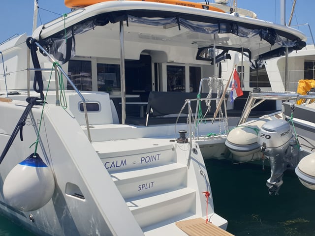 CALM POINT - Catamaran in Trogir