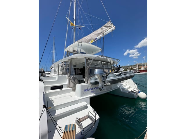 DESTINY POINT - Catamaran in Trogir