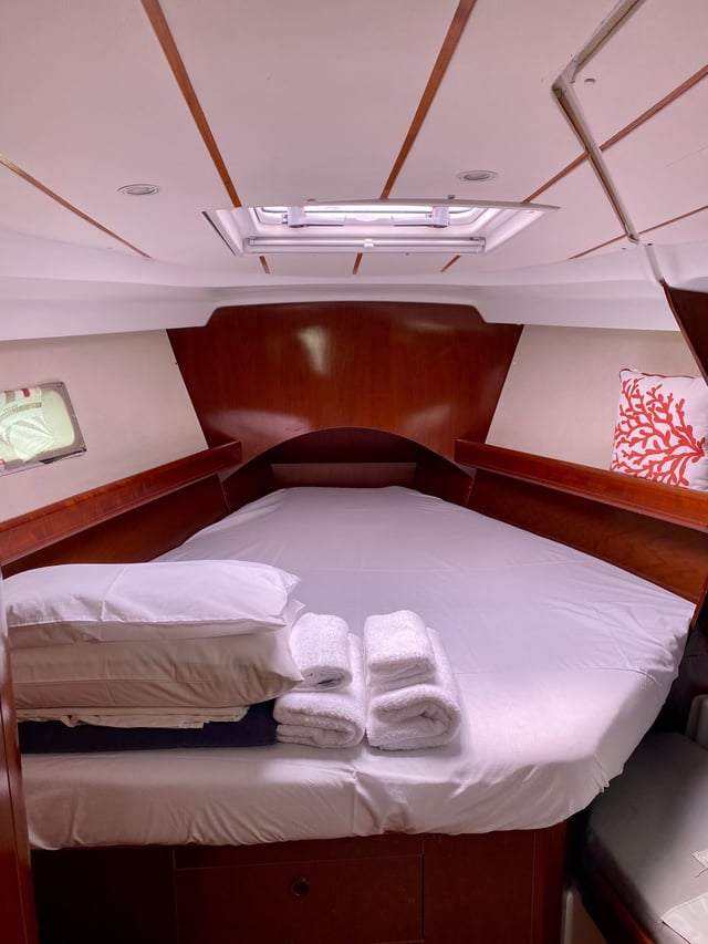 Argo - Sailboat in Paleo Faliro