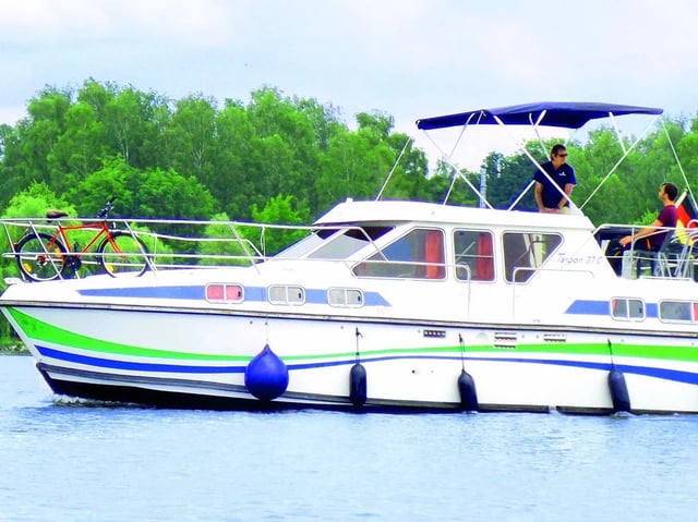 Artemis - Motor Yacht in Lübz