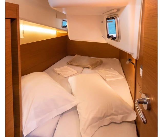 TETI - Yelkenli içinde Vibo Marina