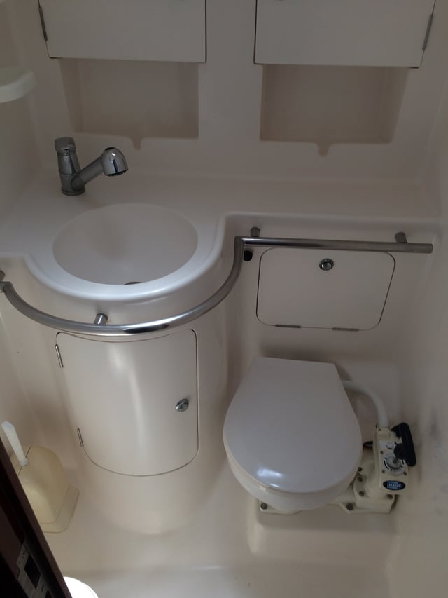 Cronos - Yelkenli içinde Lavrio