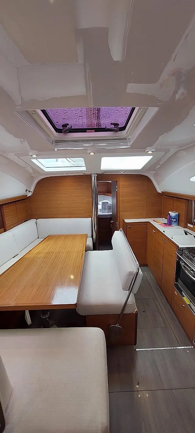 Moonlight - Yelkenli içinde Trogir