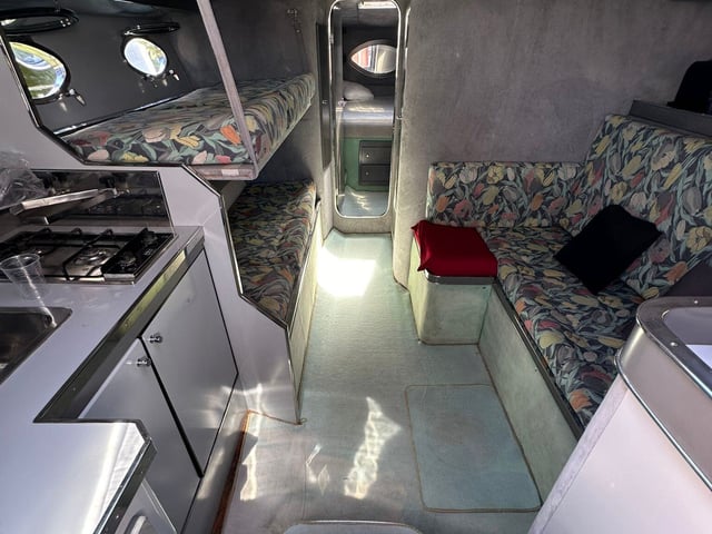 Razzorfei II - Motor Yat içinde Terracina