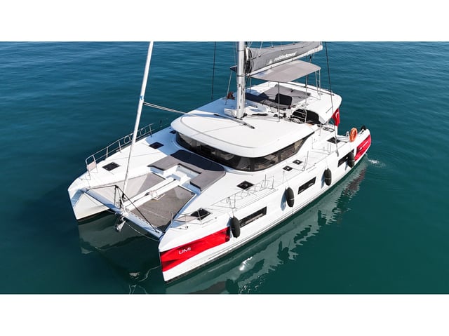 Umi - Catamaran in Karagözler