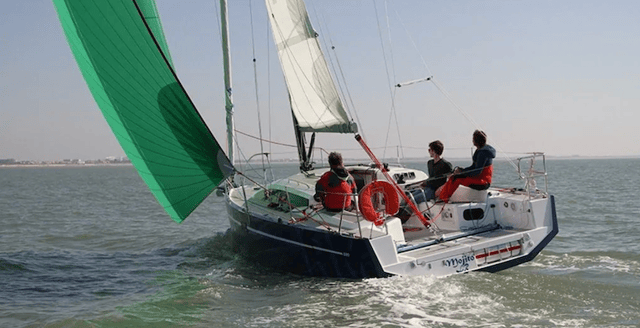 Shore Line - Sailboat in La Rochelle