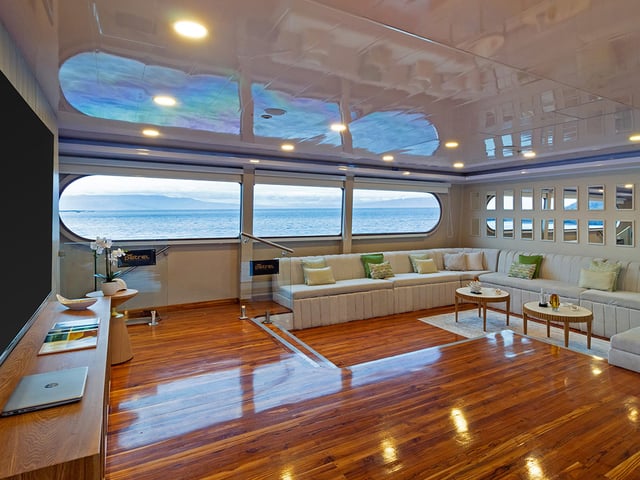 Petrel - Cabin 4 - Catamaran in Santa Cruz