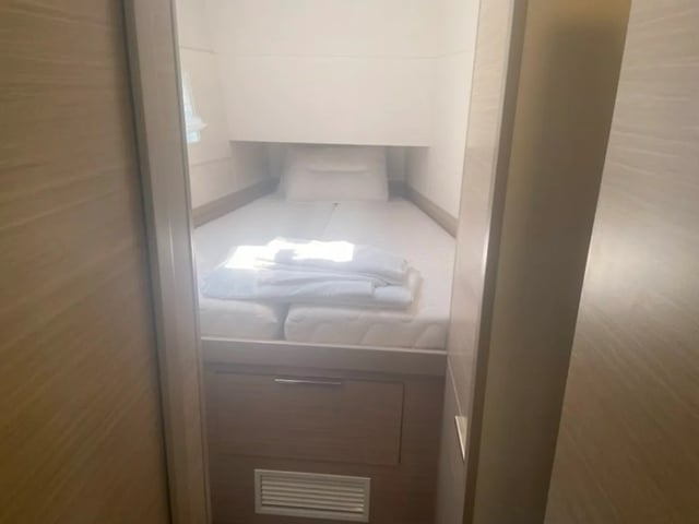 Maresueno (Pax 10) - Catamaran in Lefkada