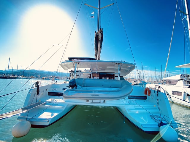 Kaiki (Pax 10) - Katamaran içinde Lefkada