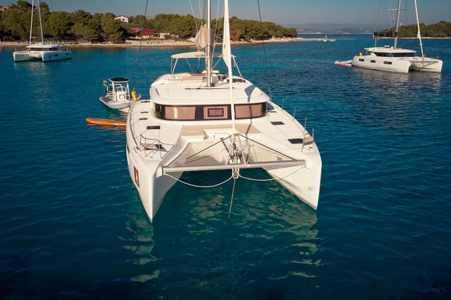 LUNA - Catamaran in Trogir