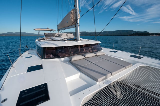 Smeralda - A/C, Generator, Water maker - Katamaran içinde Castellammare di Stabia