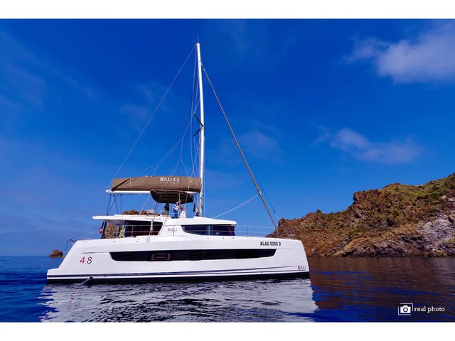 Antigone - A/C, Generator, Water maker - Catamaran in Tonnarella