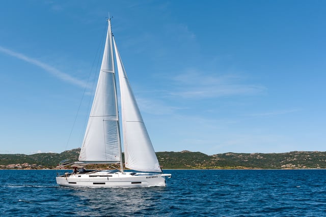 Olimpia - A/C, Generator, Water maker - Sailboat in Cannigione