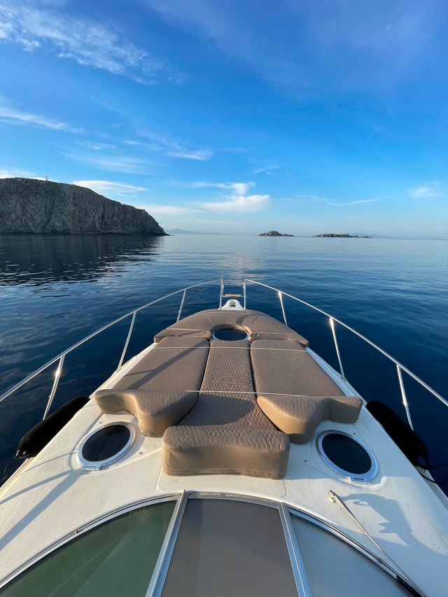 Blondie - Motor Yat içinde Ornos