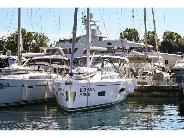 BOSUN - Sailboat in Zadar