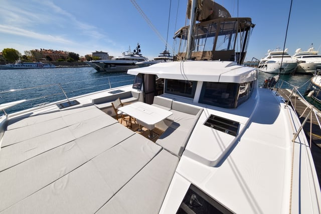 Jako 2 - Katamaran içinde Zadar