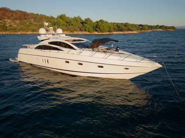 Ghost - Motor Yacht in Podstrana