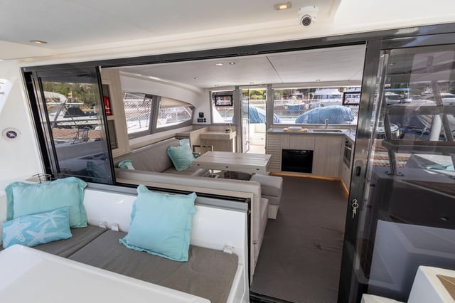 LEOPARD 43 PAULINE POWERCAT - Catamaran in Sant Antoni de Portmany