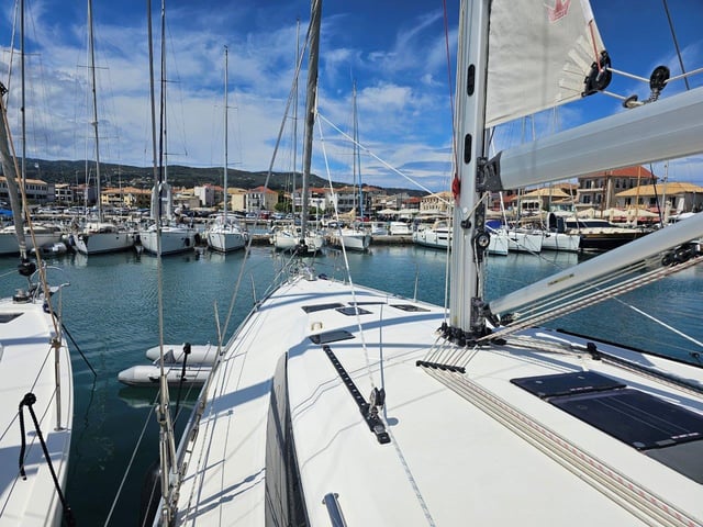 Salvia - Yelkenli içinde Lefkada