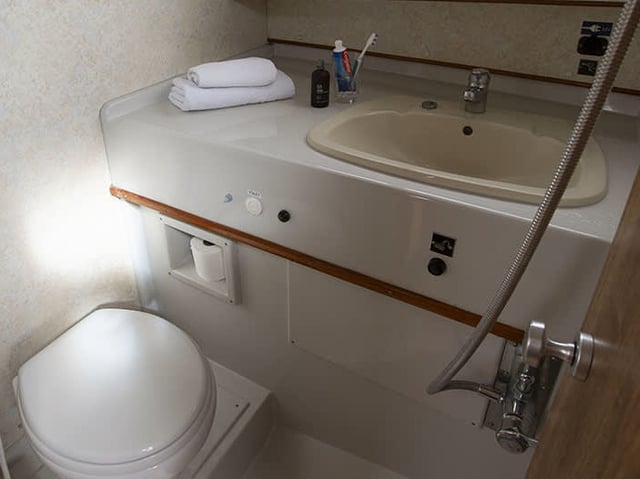 Crusader - Budget 33 - Motor Yacht in Highland Council