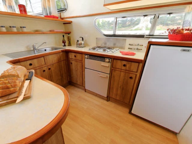 Classique - Budget 1 - Motor Yat içinde Guipry-Messac