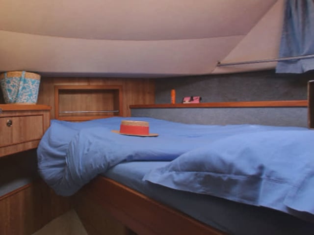 Grand Classique - Budget 25 - Motor Yacht in Saint-Gilles