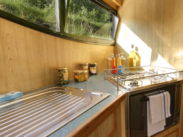 Caprice - Comfort 16 - Motor Yat içinde Fairyhill