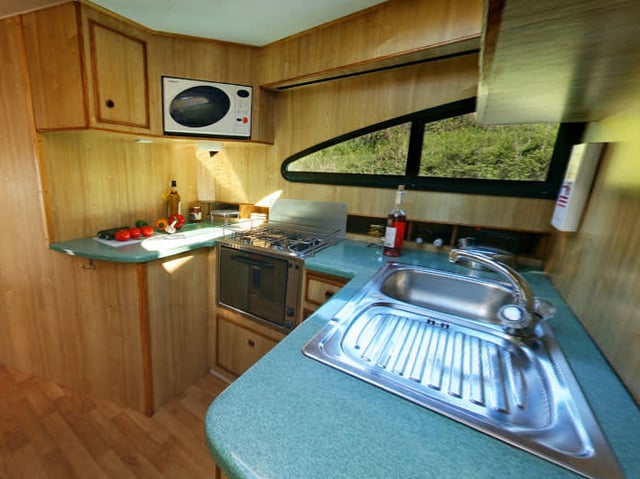 Elegance - Comfort 25 - Motor Yacht in Migennes