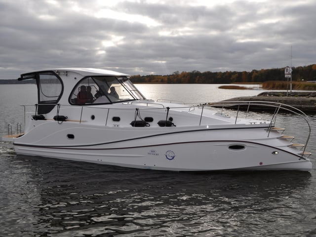 Tes 393 Illuminatus - Motor Yacht in Wilkasy