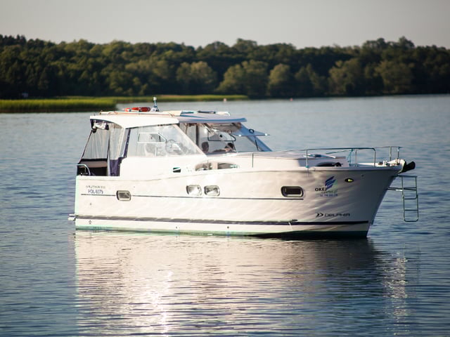 Nautika 1000 VIP - Motor Yacht in Wilkasy