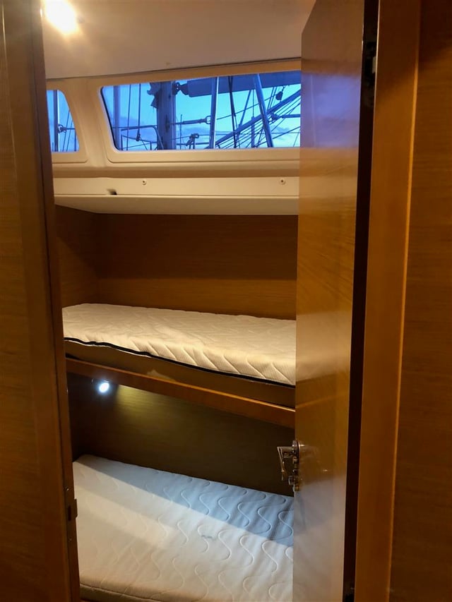 KONTIKI - Yelkenli içinde Lefkada